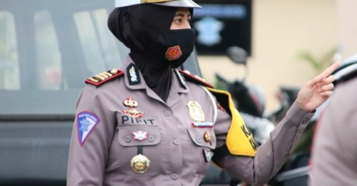 Warga Pengguna Jalan Dihimbau Waspadai Jalan Rusak dan Berlobang