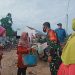 Terapkan Disiplin Protokol Kesehatan, Babinsa Cek Suhu Badan Binaan