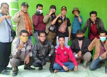 Beberapa Perwakilan Jurnalis Sambangi Kediaman Alwi Darwis Sebagai Bentuk Solidaritas