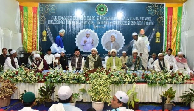 Tingkatkan Kualitas dan Kuantitas Kecintaan Kita Kepada Rasulullah SAW, Implementasikan Akhlak Mulia Nabi Muhammad SAW Dalam Berbagai Aspek Kehidupan