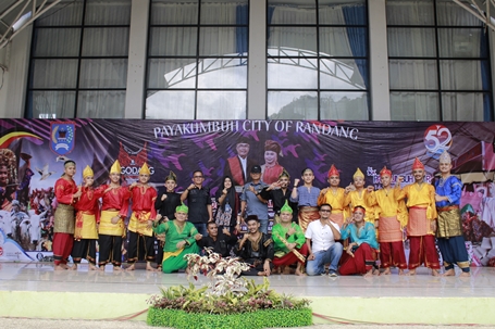 Penampilan Randai Sanggar Palimo Gaga Pada Festival Randai di Bagodang Payakumbuh Fair 2022.