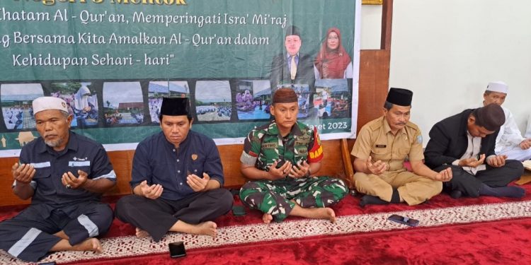 Babinsa Koramil 431-02/Mentok Hadiri Undangan Khatam Al-Qur’an SMPN 3 Mentok