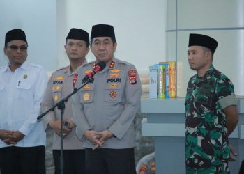 Kapolda NTB dan Kakanwil Kemenag NTB Gelar Safari Ramadhan di Masjid Agung Praya